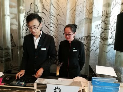 酒店管理專業(yè)現(xiàn)代學(xué)徒制項目 校企融合助力學(xué)徒跟崗學(xué)習(xí)